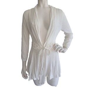 KNITTED AND KNOTTED Sweater Anthropologie White Crochet Boho Tie Front  Size S